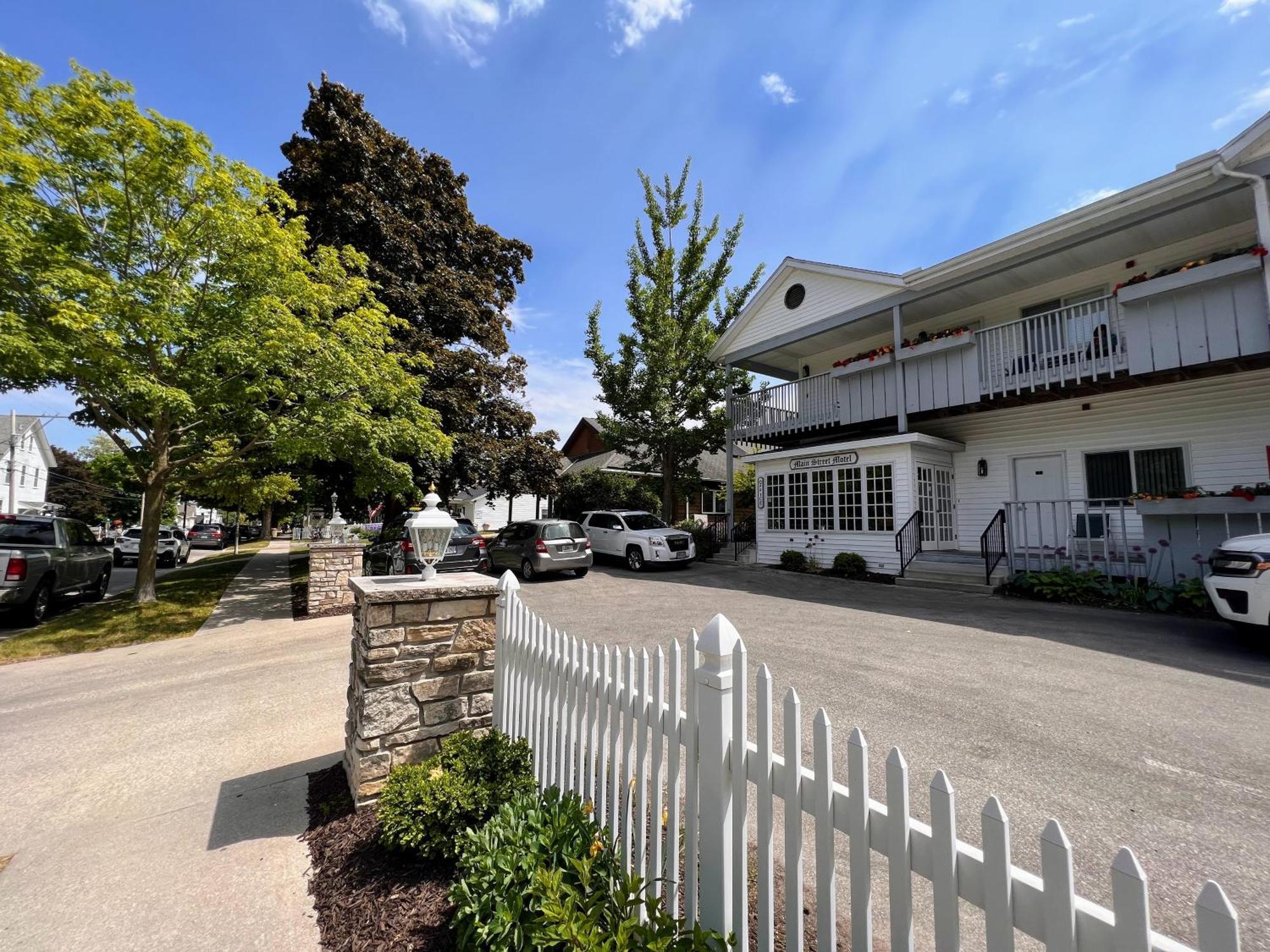 Main Street Motel Fish Creek Exterior foto